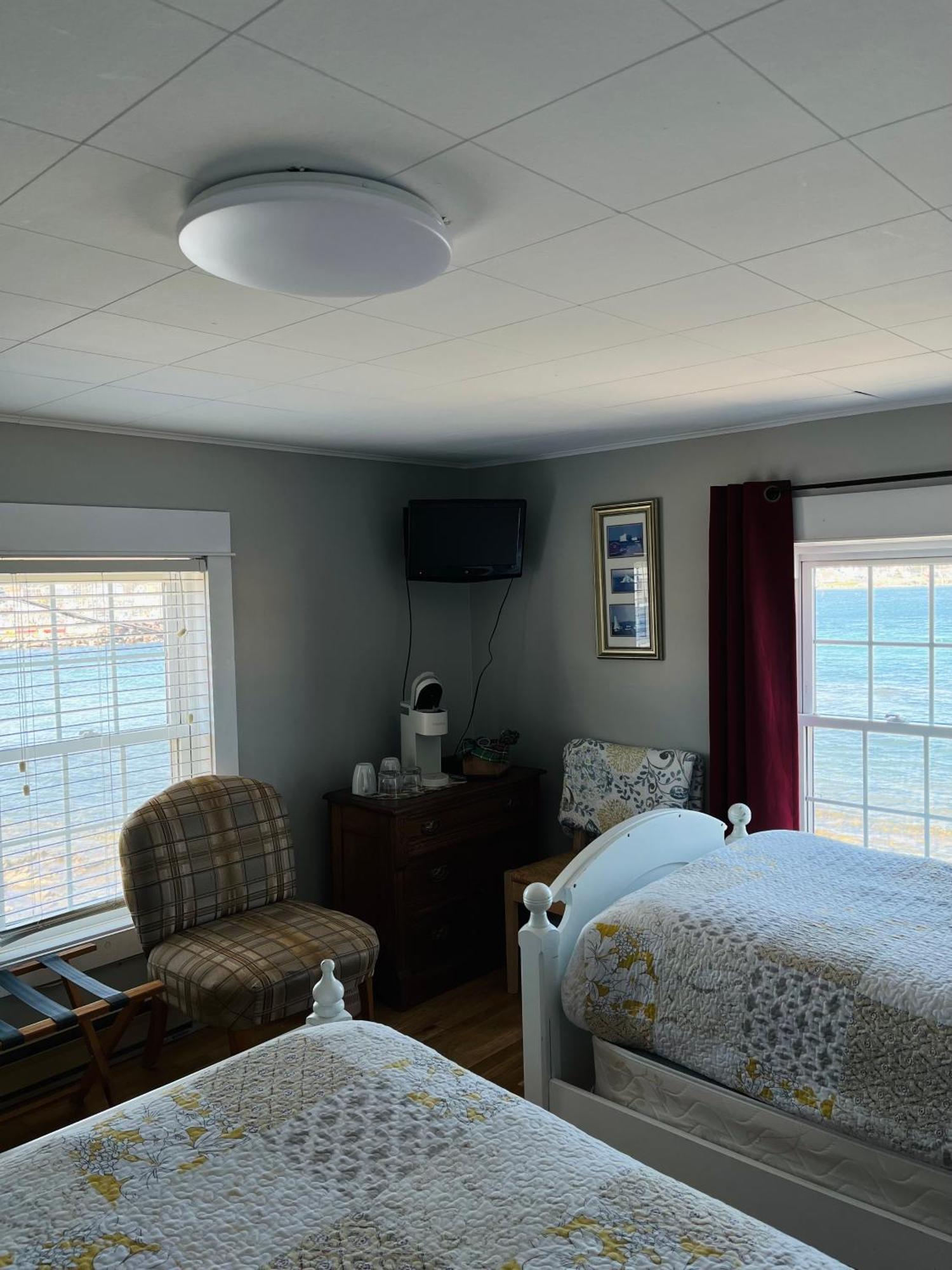 Toulinguet Inn - Suites Twillingate Eksteriør bilde
